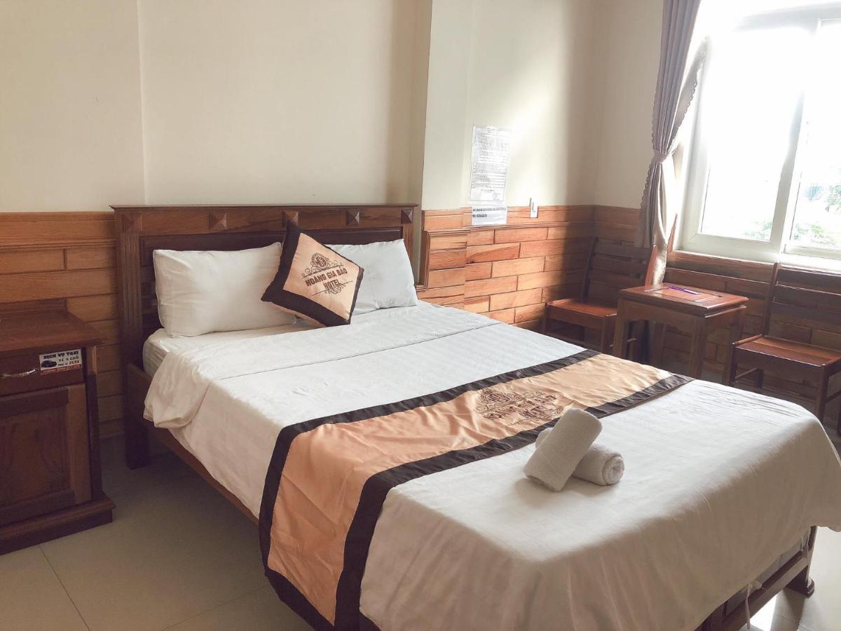 Hoang Gia Bao Hotel Kon Tum Exterior photo