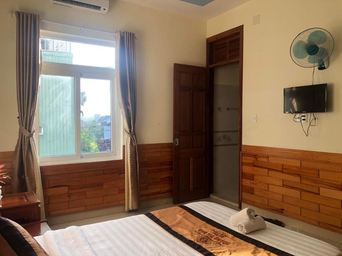 Hoang Gia Bao Hotel Kon Tum Exterior photo