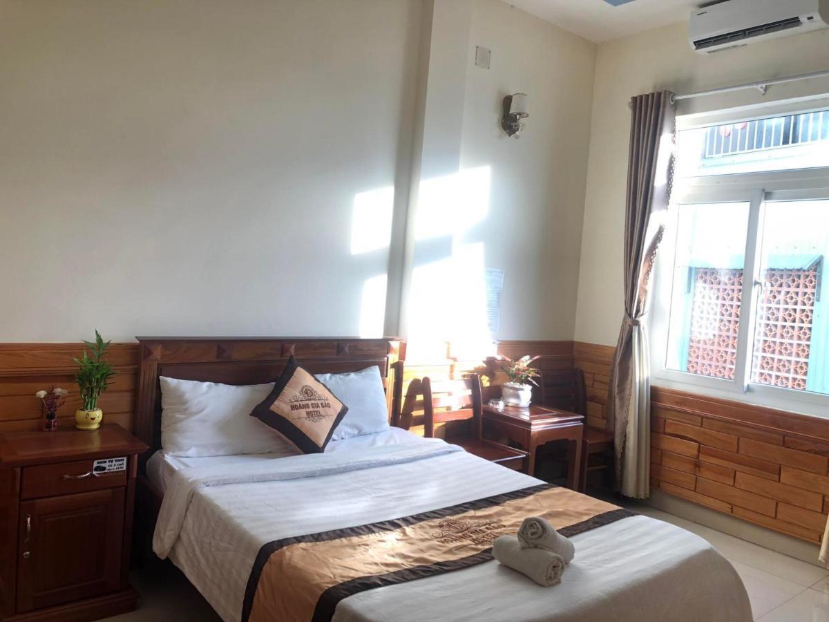 Hoang Gia Bao Hotel Kon Tum Exterior photo
