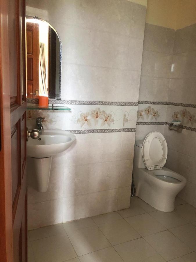 Hoang Gia Bao Hotel Kon Tum Exterior photo